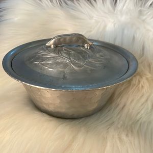 Vintage Hand forged everlast Wrought Aluminum Casserole dish with lid.